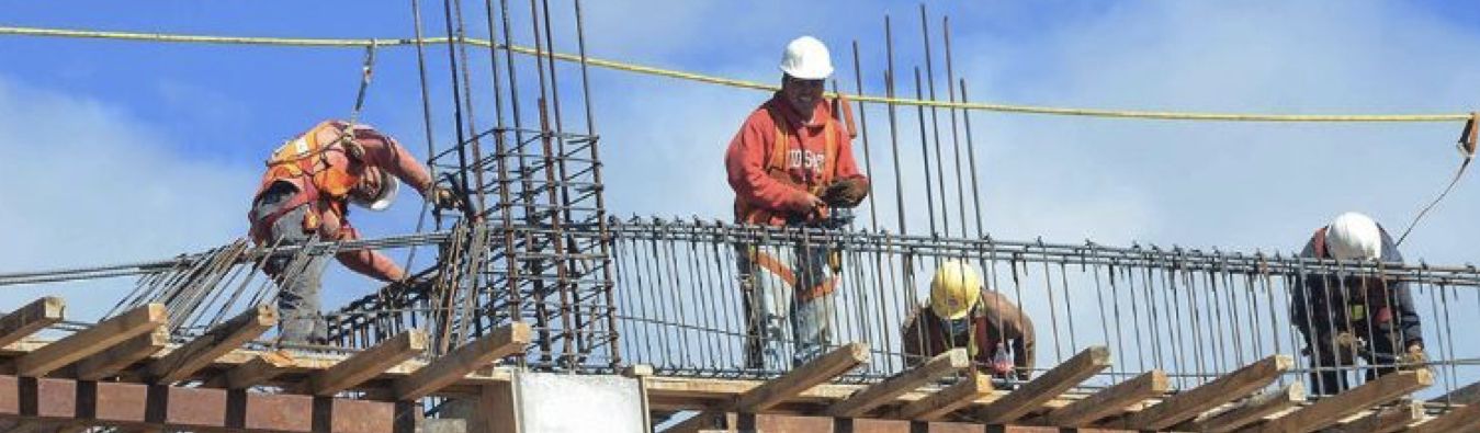 Turismo, construcción, comercio y manufactura concentran 82% de la merma laboral por Covid-19