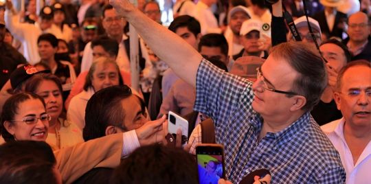 EBRARD EXIGE CORREGIR PROCESO INTERNO.